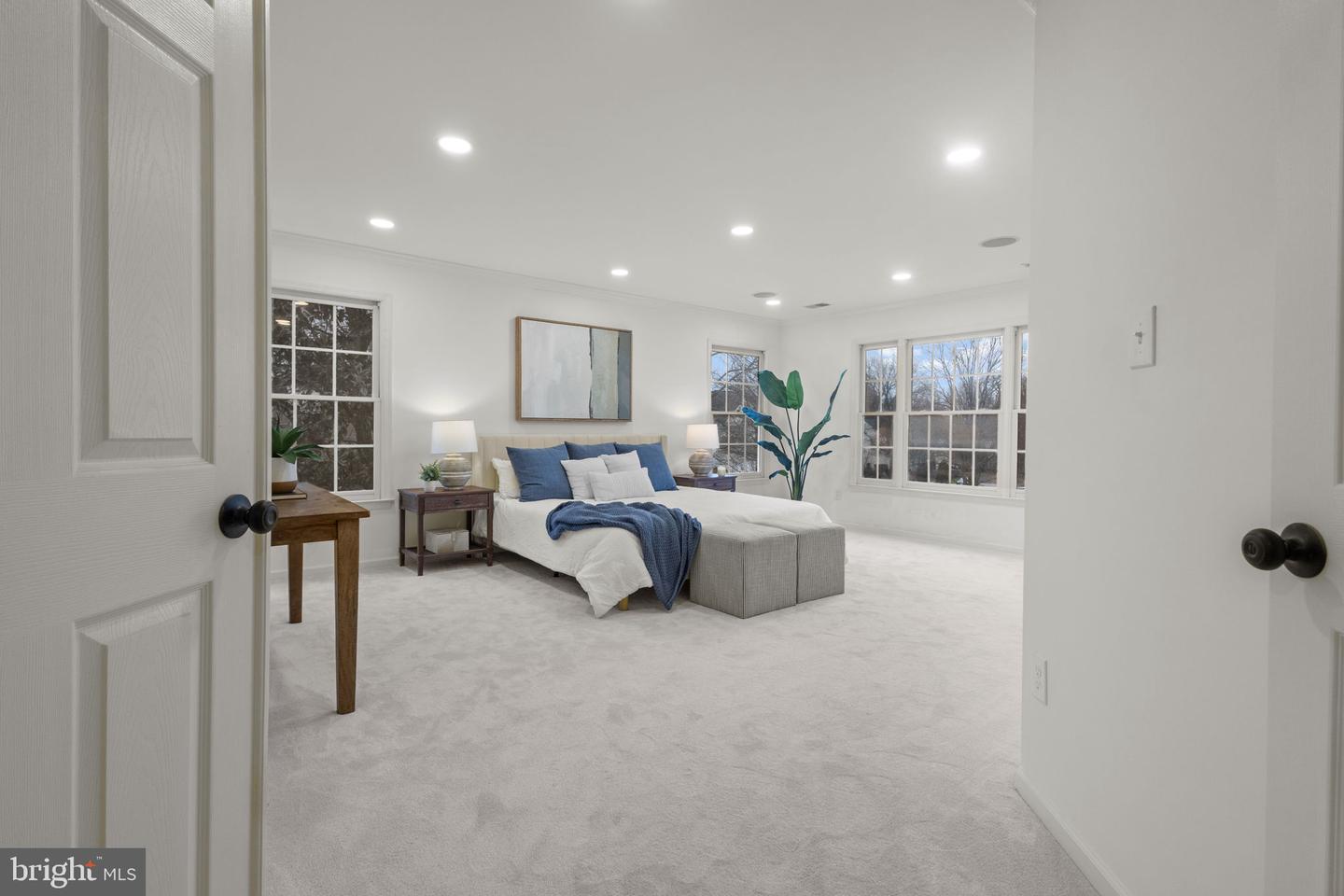 2370 WHITESTONE HILL CT, FALLS CHURCH, Virginia 22043, 5 Bedrooms Bedrooms, ,4 BathroomsBathrooms,Residential,For sale,2370 WHITESTONE HILL CT,VAFX2285400 MLS # VAFX2285400