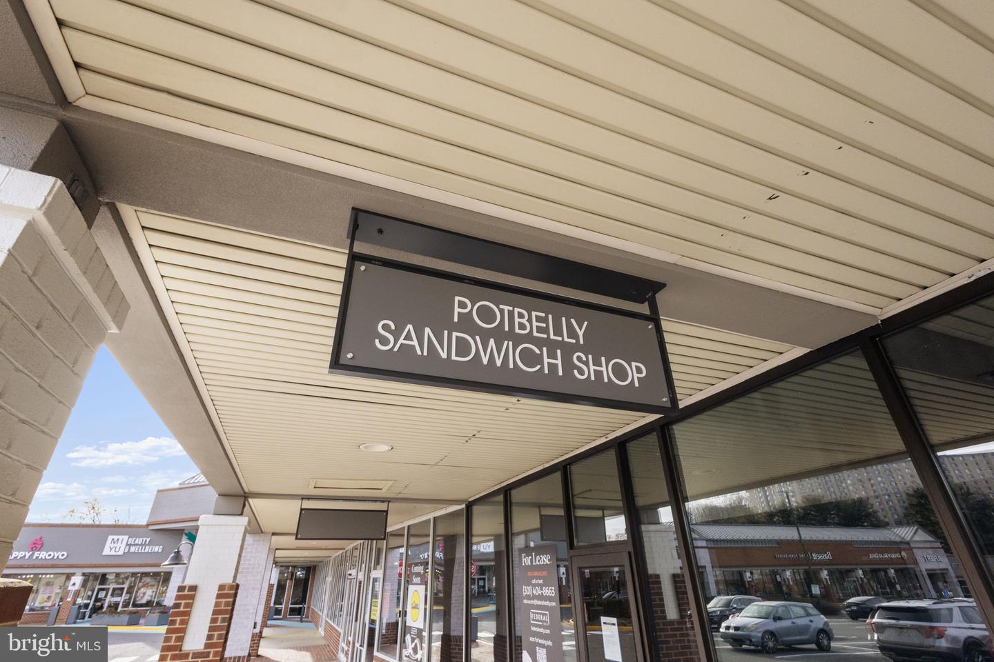 2370 WHITESTONE HILL CT, FALLS CHURCH, Virginia 22043, 5 Bedrooms Bedrooms, ,4 BathroomsBathrooms,Residential,For sale,2370 WHITESTONE HILL CT,VAFX2285400 MLS # VAFX2285400