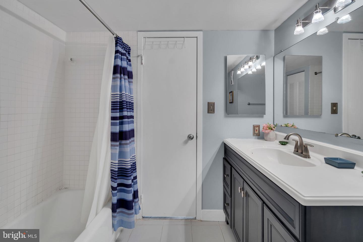 3713 S GEORGE MASON DR #1109, FALLS CHURCH, Virginia 22041, 1 Bedroom Bedrooms, ,1 BathroomBathrooms,Residential,For sale,3713 S GEORGE MASON DR #1109,VAFX2285416 MLS # VAFX2285416