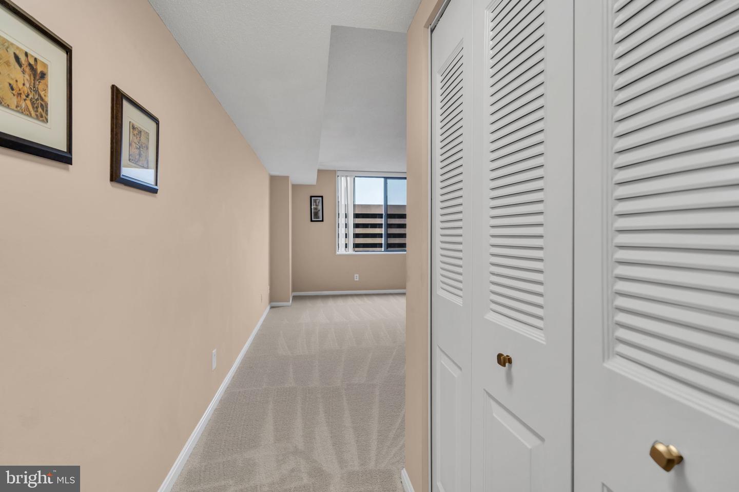 3713 S GEORGE MASON DR #1109, FALLS CHURCH, Virginia 22041, 1 Bedroom Bedrooms, ,1 BathroomBathrooms,Residential,For sale,3713 S GEORGE MASON DR #1109,VAFX2285416 MLS # VAFX2285416