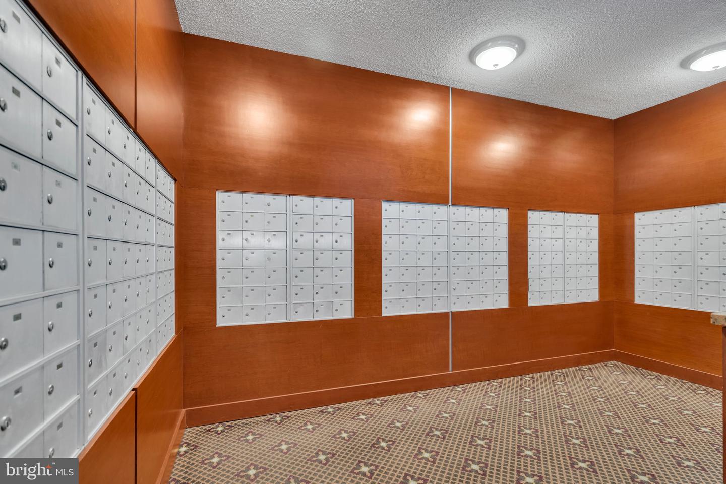 3713 S GEORGE MASON DR #1109, FALLS CHURCH, Virginia 22041, 1 Bedroom Bedrooms, ,1 BathroomBathrooms,Residential,For sale,3713 S GEORGE MASON DR #1109,VAFX2285416 MLS # VAFX2285416