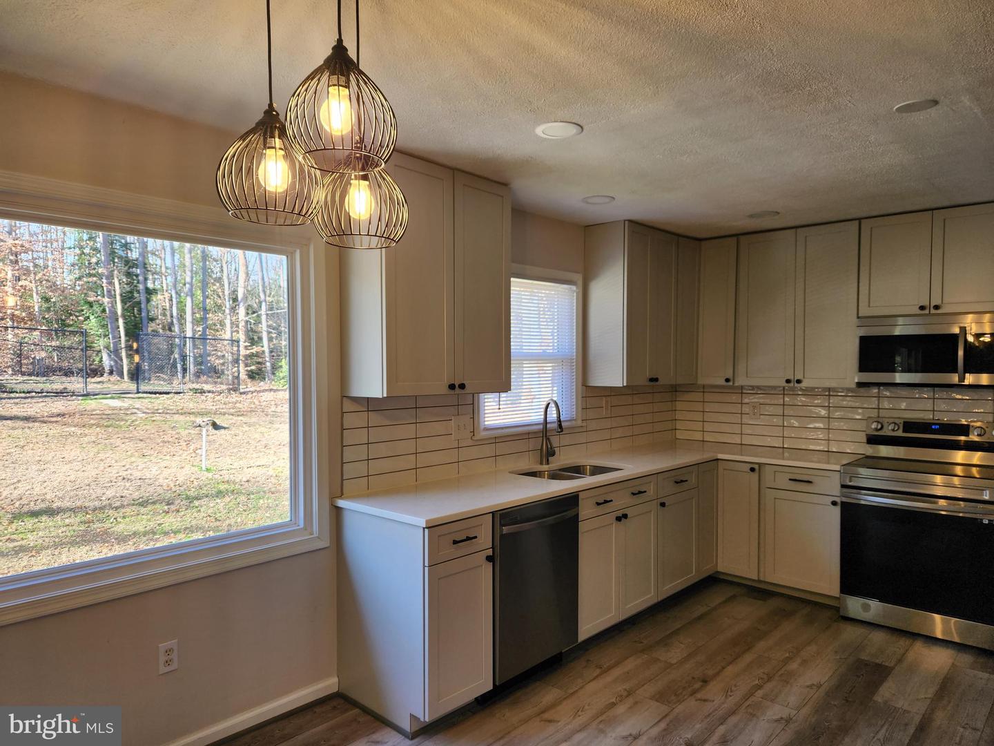 10 GREENRIDGE DR, STAFFORD, Virginia 22554, 4 Bedrooms Bedrooms, ,3 BathroomsBathrooms,Residential,For sale,10 GREENRIDGE DR,VAST2045242 MLS # VAST2045242