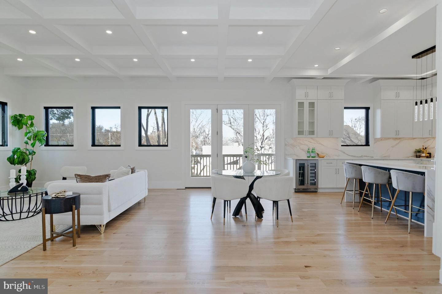 6818 BARRETT RD, FALLS CHURCH, Virginia 22042, 6 Bedrooms Bedrooms, 25 Rooms Rooms,5 BathroomsBathrooms,Residential,For sale,6818 BARRETT RD,VAFX2285748 MLS # VAFX2285748