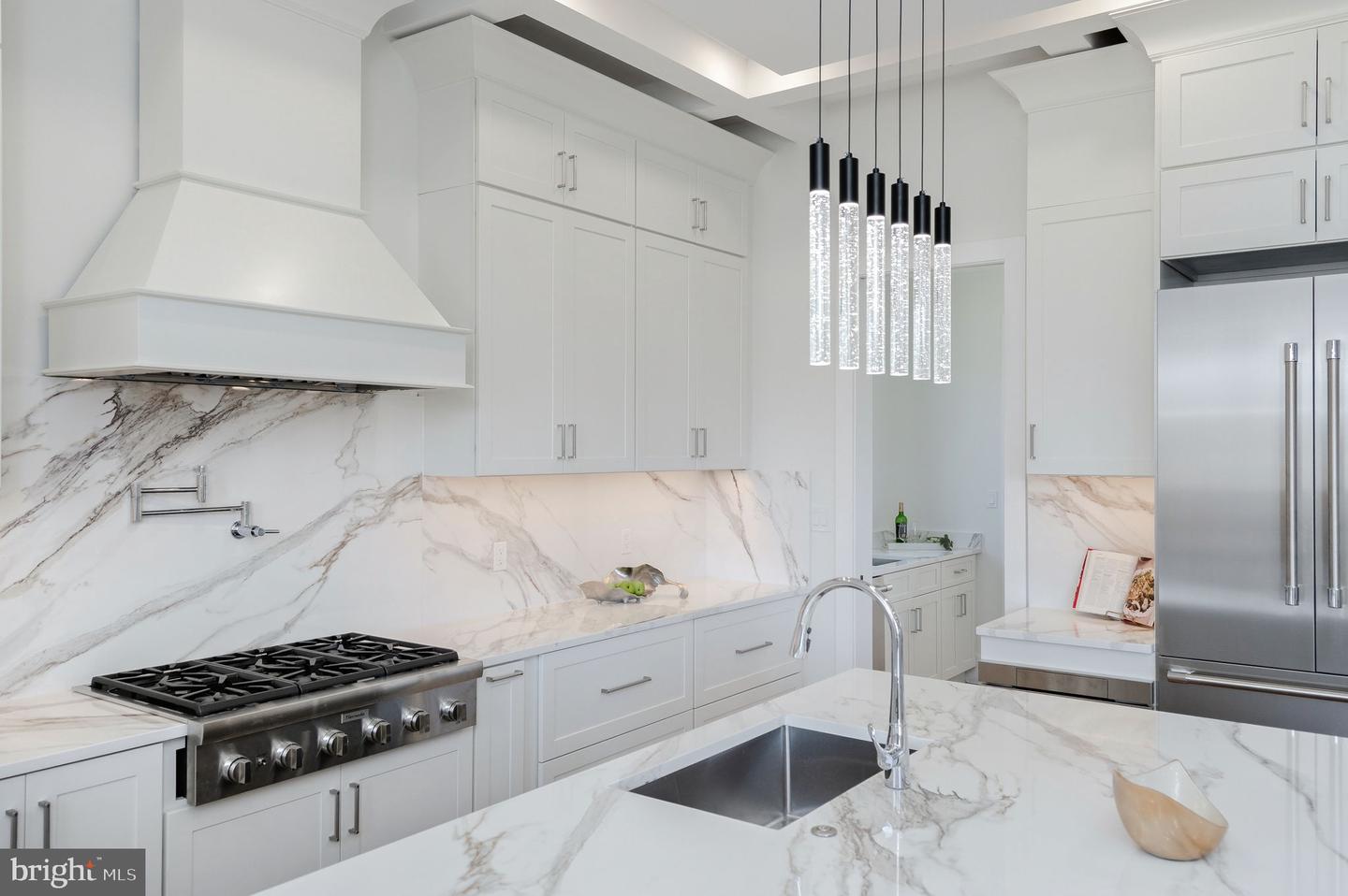 6818 BARRETT RD, FALLS CHURCH, Virginia 22042, 6 Bedrooms Bedrooms, 25 Rooms Rooms,5 BathroomsBathrooms,Residential,For sale,6818 BARRETT RD,VAFX2285748 MLS # VAFX2285748