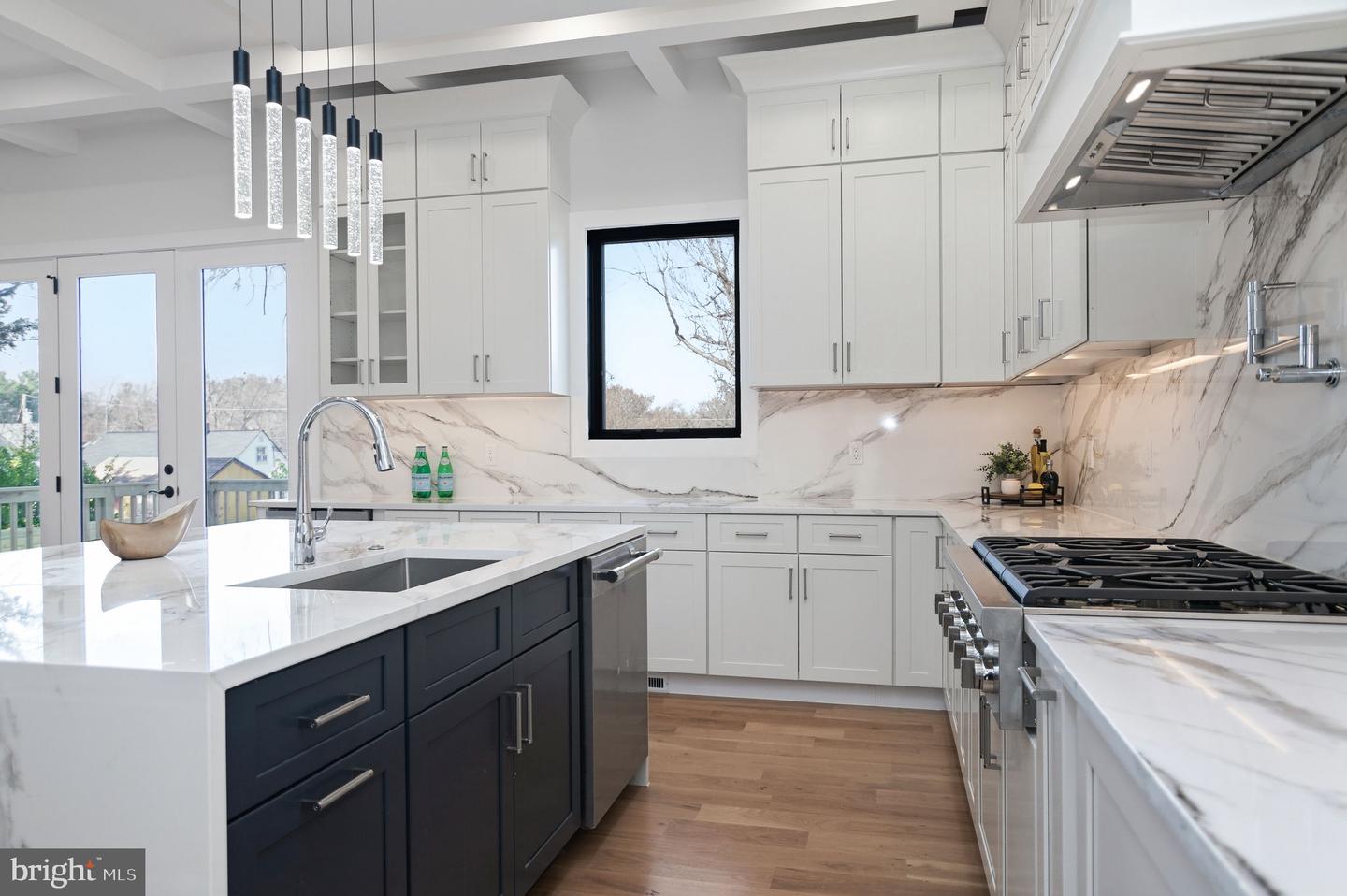 6818 BARRETT RD, FALLS CHURCH, Virginia 22042, 6 Bedrooms Bedrooms, 25 Rooms Rooms,5 BathroomsBathrooms,Residential,For sale,6818 BARRETT RD,VAFX2285748 MLS # VAFX2285748