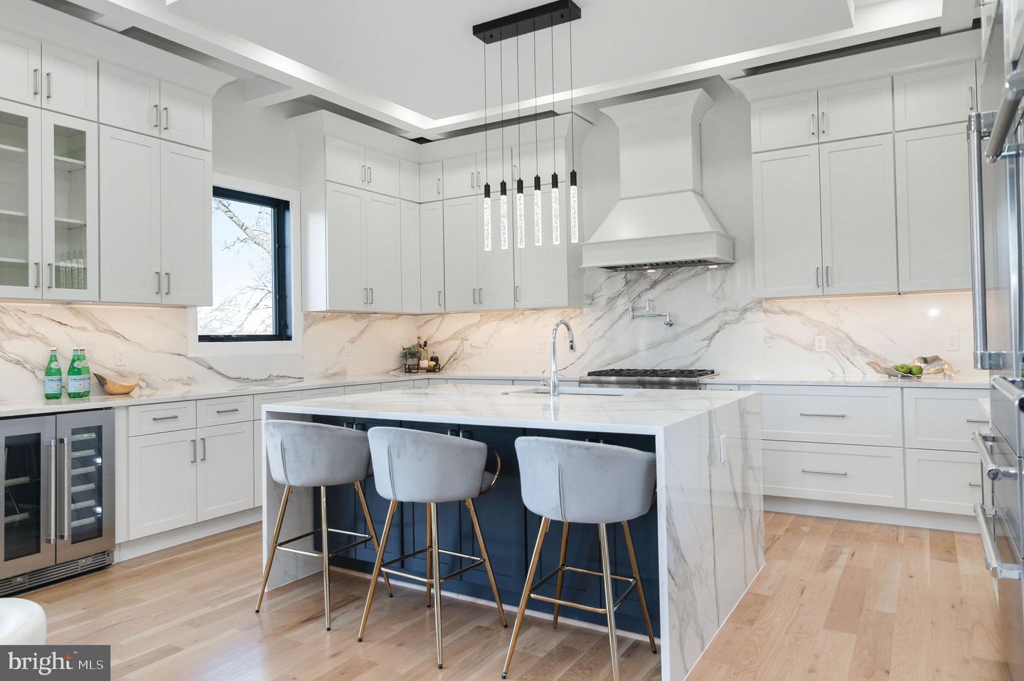 6818 BARRETT RD, FALLS CHURCH, Virginia 22042, 6 Bedrooms Bedrooms, 25 Rooms Rooms,5 BathroomsBathrooms,Residential,For sale,6818 BARRETT RD,VAFX2285748 MLS # VAFX2285748