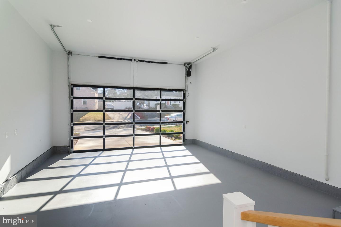 6818 BARRETT RD, FALLS CHURCH, Virginia 22042, 6 Bedrooms Bedrooms, 25 Rooms Rooms,5 BathroomsBathrooms,Residential,For sale,6818 BARRETT RD,VAFX2285748 MLS # VAFX2285748