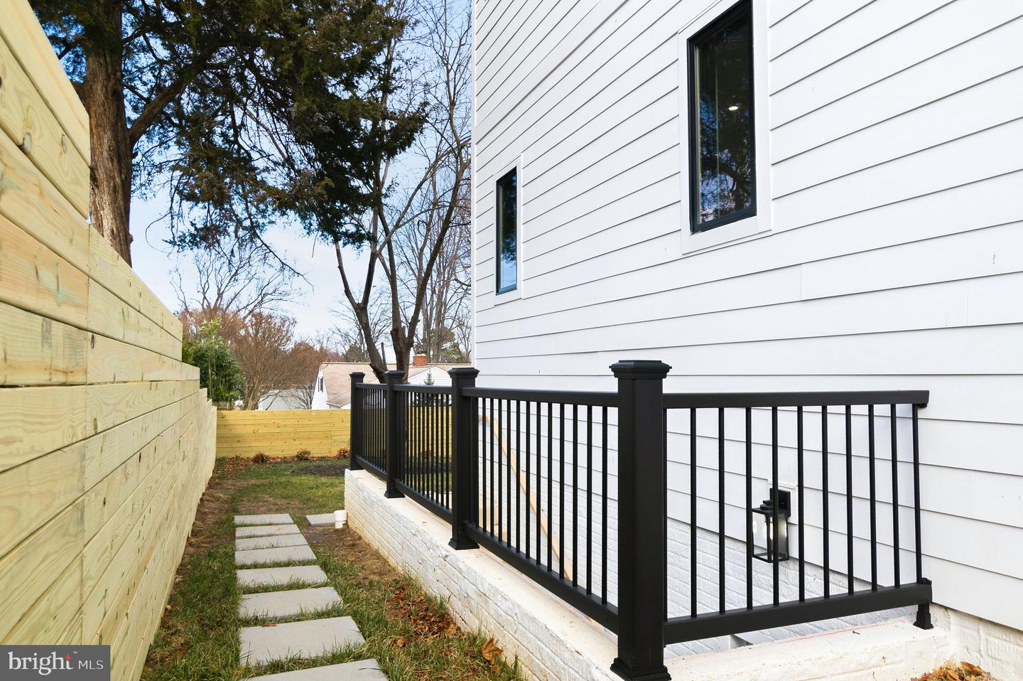 6818 BARRETT RD, FALLS CHURCH, Virginia 22042, 6 Bedrooms Bedrooms, 25 Rooms Rooms,5 BathroomsBathrooms,Residential,For sale,6818 BARRETT RD,VAFX2285748 MLS # VAFX2285748