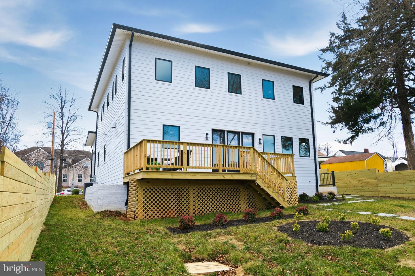 6818 BARRETT RD, FALLS CHURCH, Virginia 22042, 6 Bedrooms Bedrooms, 25 Rooms Rooms,5 BathroomsBathrooms,Residential,For sale,6818 BARRETT RD,VAFX2285748 MLS # VAFX2285748