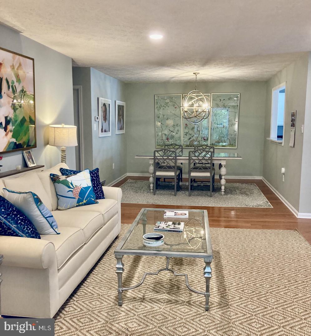 10087 OAKTON TERRACE RD, OAKTON, Virginia 22124, 2 Bedrooms Bedrooms, ,2 BathroomsBathrooms,Residential,For sale,10087 OAKTON TERRACE RD,VAFX2285820 MLS # VAFX2285820