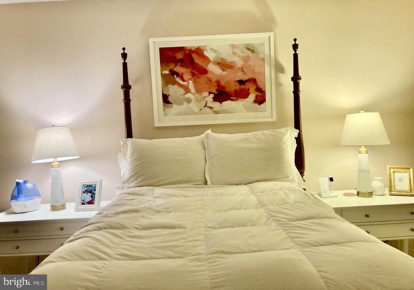 10087 OAKTON TERRACE RD, OAKTON, Virginia 22124, 2 Bedrooms Bedrooms, ,2 BathroomsBathrooms,Residential,For sale,10087 OAKTON TERRACE RD,VAFX2285820 MLS # VAFX2285820