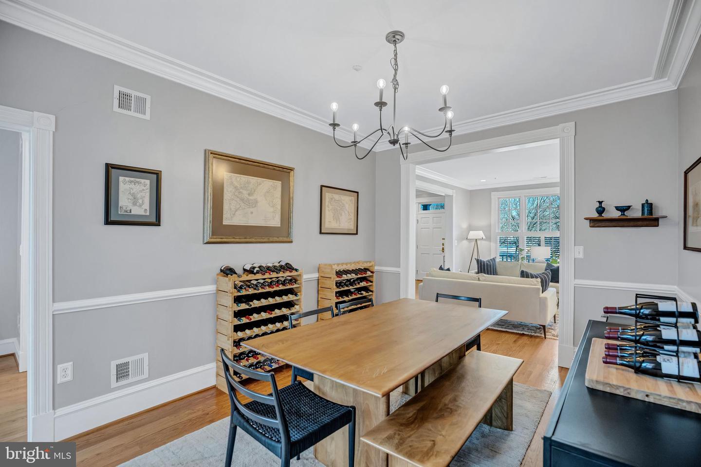 957 POWHATAN ST, ALEXANDRIA, Virginia 22314, 3 Bedrooms Bedrooms, ,3 BathroomsBathrooms,Residential,For sale,957 POWHATAN ST,VAAX2053200 MLS # VAAX2053200