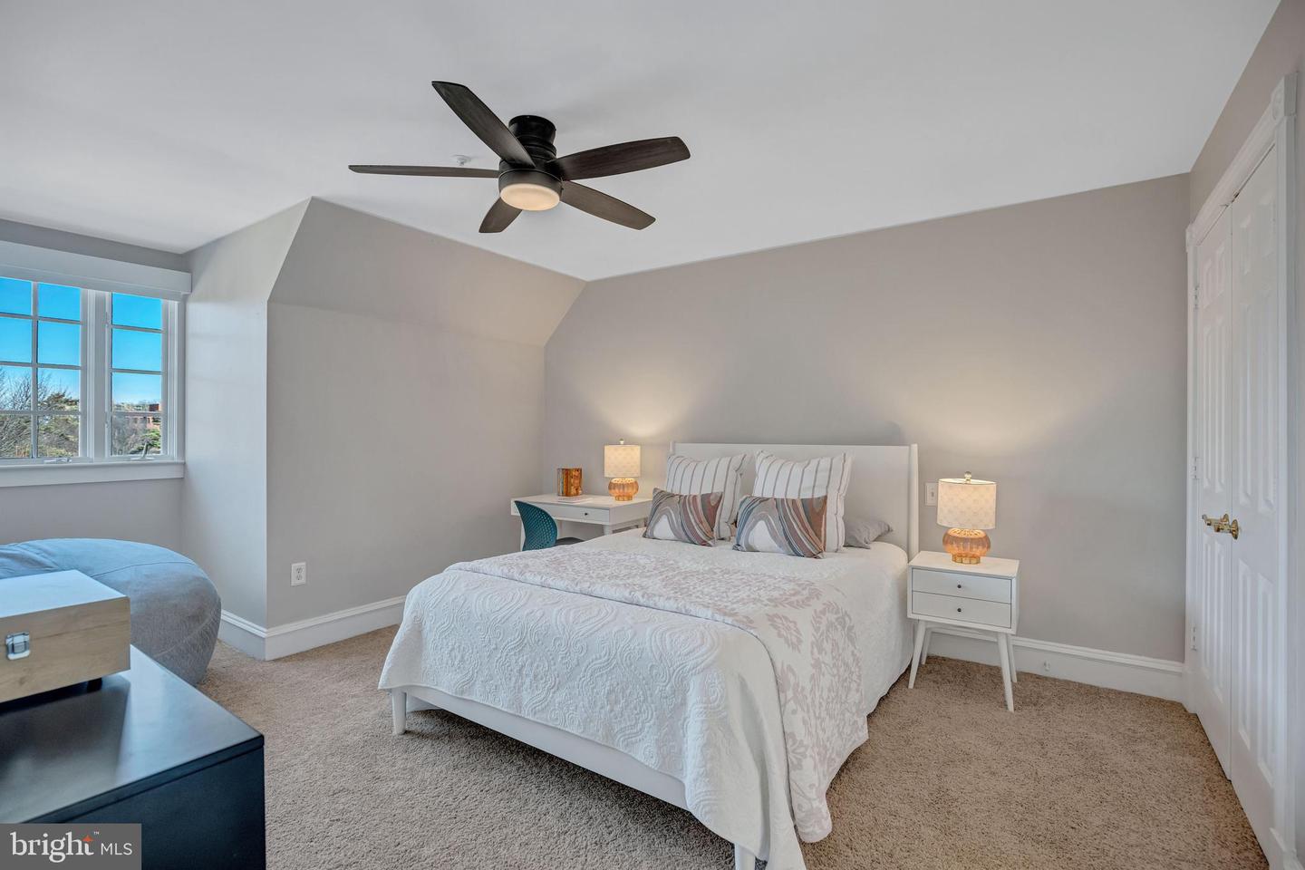 957 POWHATAN ST, ALEXANDRIA, Virginia 22314, 3 Bedrooms Bedrooms, ,3 BathroomsBathrooms,Residential,For sale,957 POWHATAN ST,VAAX2053200 MLS # VAAX2053200