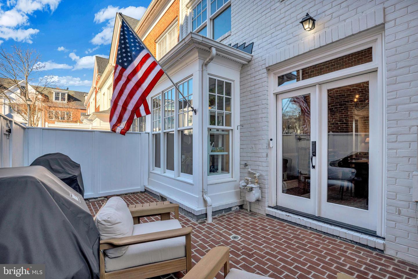 957 POWHATAN ST, ALEXANDRIA, Virginia 22314, 3 Bedrooms Bedrooms, ,3 BathroomsBathrooms,Residential,For sale,957 POWHATAN ST,VAAX2053200 MLS # VAAX2053200