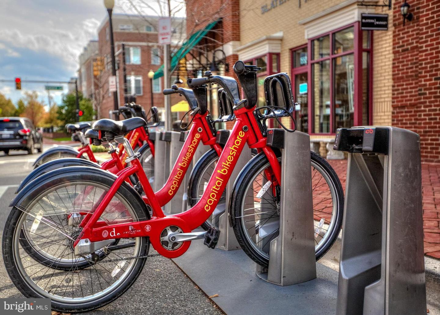 957 POWHATAN ST, ALEXANDRIA, Virginia 22314, 3 Bedrooms Bedrooms, ,3 BathroomsBathrooms,Residential,For sale,957 POWHATAN ST,VAAX2053200 MLS # VAAX2053200