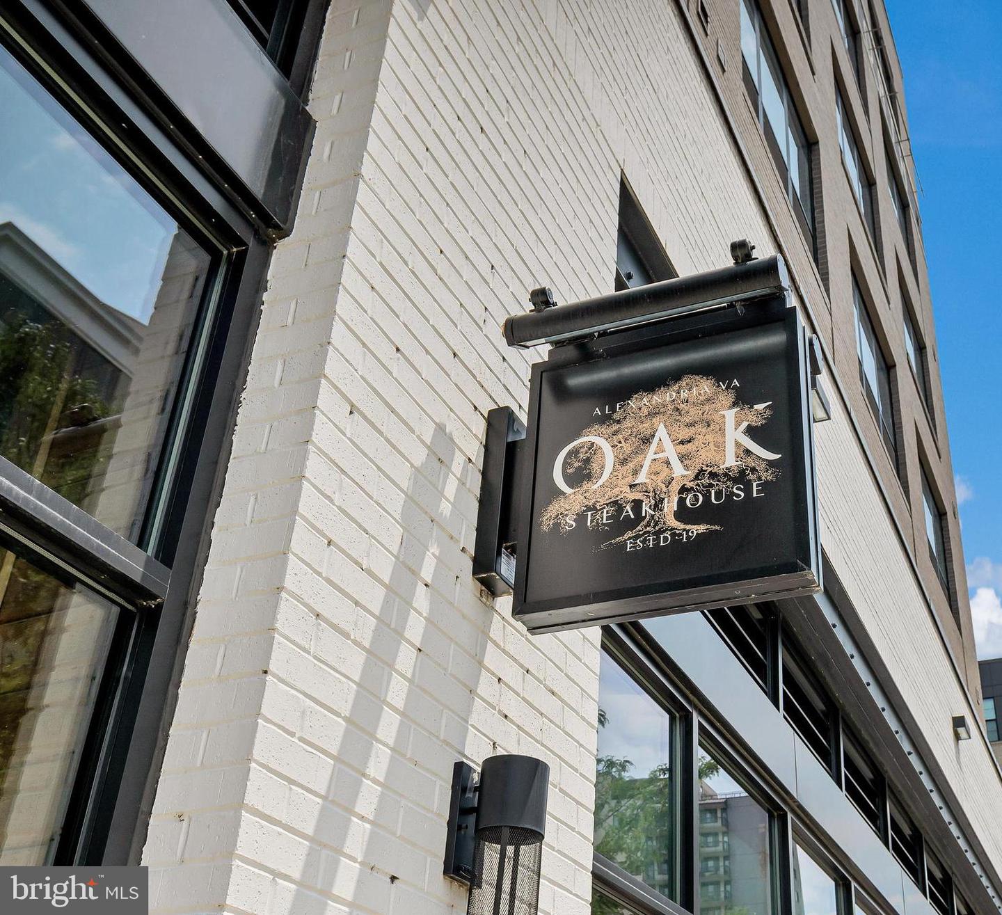 957 POWHATAN ST, ALEXANDRIA, Virginia 22314, 3 Bedrooms Bedrooms, ,3 BathroomsBathrooms,Residential,For sale,957 POWHATAN ST,VAAX2053200 MLS # VAAX2053200