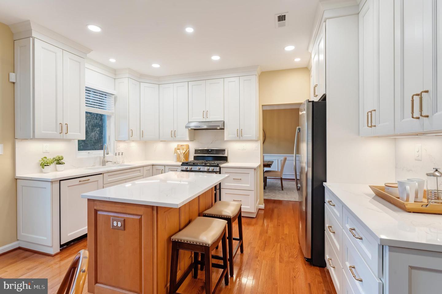 10812 CRIPPEN VALE CT, RESTON, Virginia 20194, 4 Bedrooms Bedrooms, ,2 BathroomsBathrooms,Residential,For sale,10812 CRIPPEN VALE CT,VAFX2285966 MLS # VAFX2285966