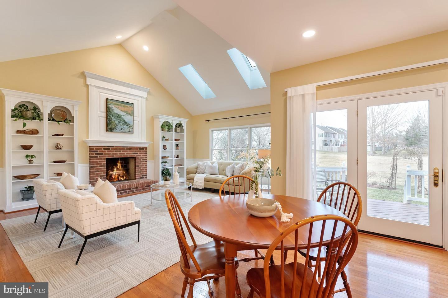 10812 CRIPPEN VALE CT, RESTON, Virginia 20194, 4 Bedrooms Bedrooms, ,2 BathroomsBathrooms,Residential,For sale,10812 CRIPPEN VALE CT,VAFX2285966 MLS # VAFX2285966