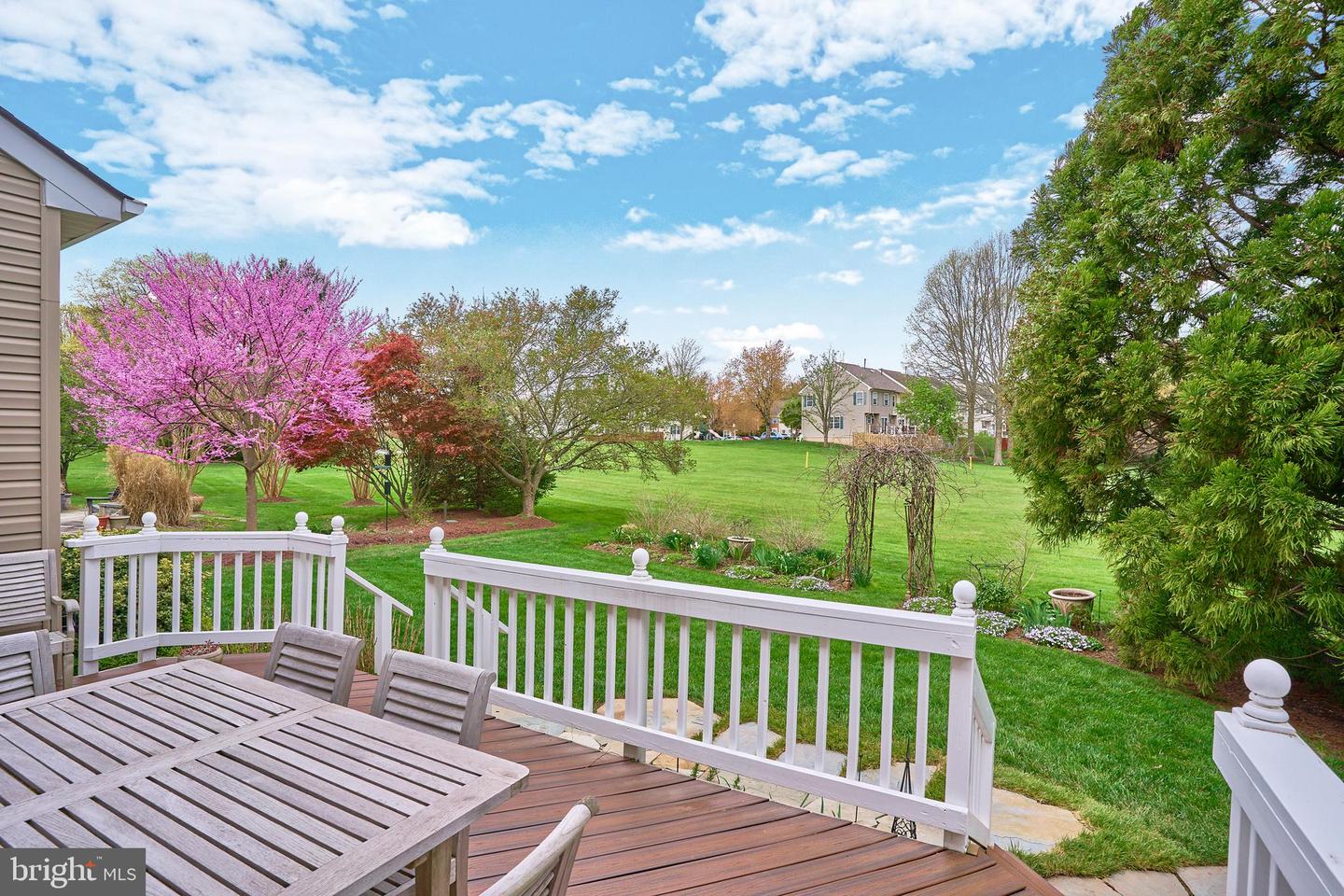 10812 CRIPPEN VALE CT, RESTON, Virginia 20194, 4 Bedrooms Bedrooms, ,2 BathroomsBathrooms,Residential,For sale,10812 CRIPPEN VALE CT,VAFX2285966 MLS # VAFX2285966