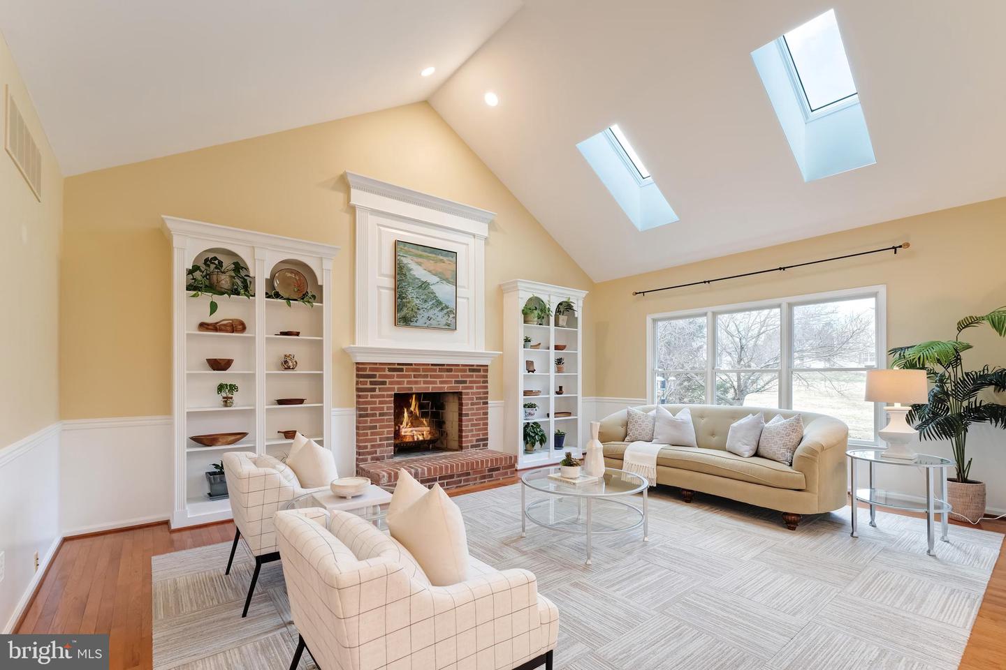 10812 CRIPPEN VALE CT, RESTON, Virginia 20194, 4 Bedrooms Bedrooms, ,2 BathroomsBathrooms,Residential,For sale,10812 CRIPPEN VALE CT,VAFX2285966 MLS # VAFX2285966