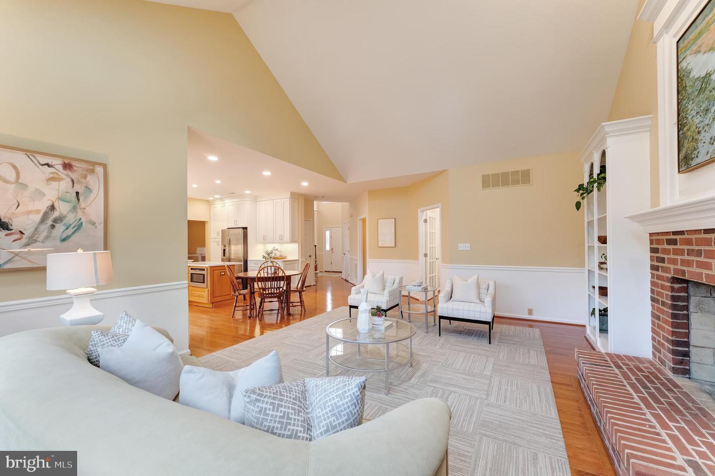 10812 CRIPPEN VALE CT, RESTON, Virginia 20194, 4 Bedrooms Bedrooms, ,2 BathroomsBathrooms,Residential,For sale,10812 CRIPPEN VALE CT,VAFX2285966 MLS # VAFX2285966