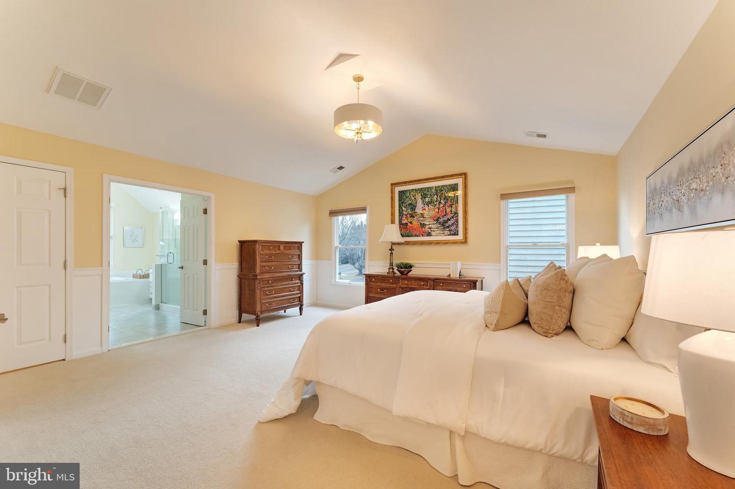 10812 CRIPPEN VALE CT, RESTON, Virginia 20194, 4 Bedrooms Bedrooms, ,2 BathroomsBathrooms,Residential,For sale,10812 CRIPPEN VALE CT,VAFX2285966 MLS # VAFX2285966