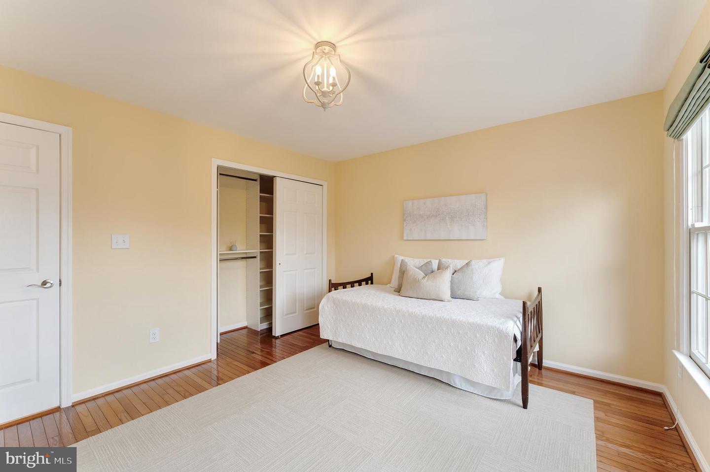 10812 CRIPPEN VALE CT, RESTON, Virginia 20194, 4 Bedrooms Bedrooms, ,2 BathroomsBathrooms,Residential,For sale,10812 CRIPPEN VALE CT,VAFX2285966 MLS # VAFX2285966