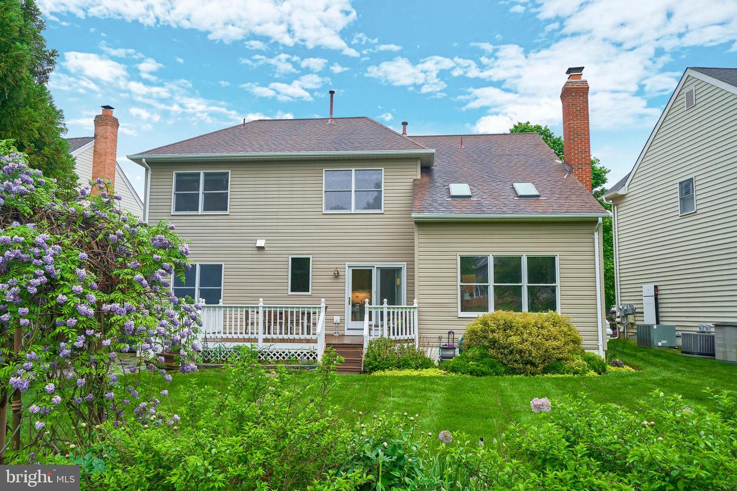 10812 CRIPPEN VALE CT, RESTON, Virginia 20194, 4 Bedrooms Bedrooms, ,2 BathroomsBathrooms,Residential,For sale,10812 CRIPPEN VALE CT,VAFX2285966 MLS # VAFX2285966