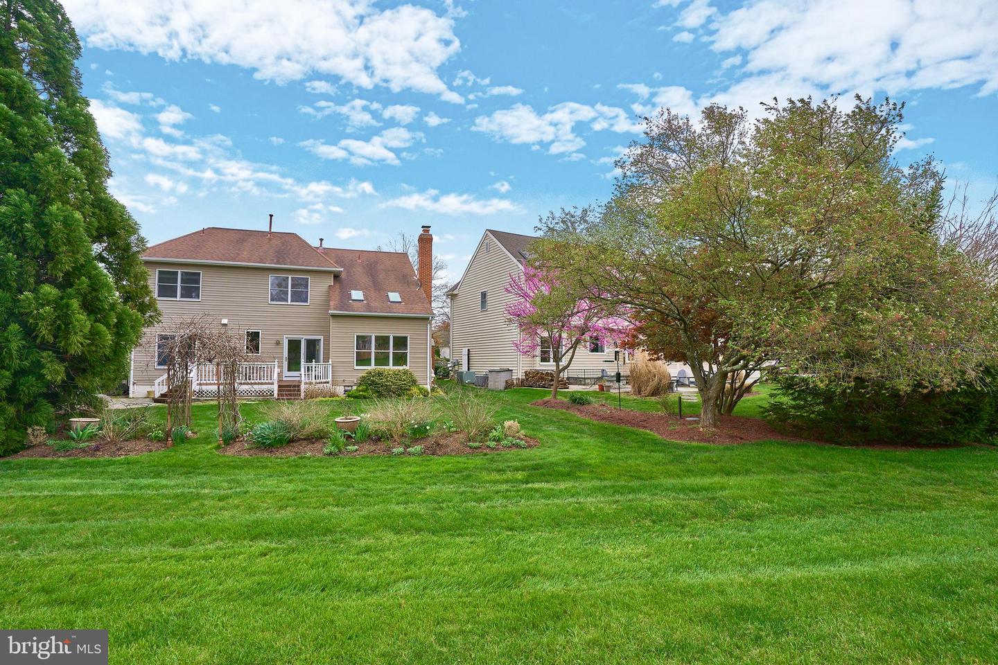 10812 CRIPPEN VALE CT, RESTON, Virginia 20194, 4 Bedrooms Bedrooms, ,2 BathroomsBathrooms,Residential,For sale,10812 CRIPPEN VALE CT,VAFX2285966 MLS # VAFX2285966