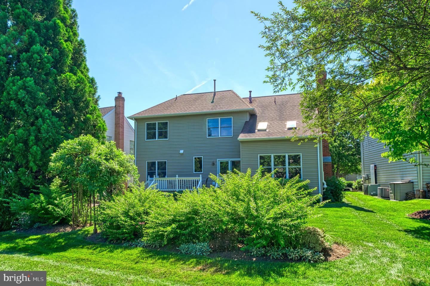 10812 CRIPPEN VALE CT, RESTON, Virginia 20194, 4 Bedrooms Bedrooms, ,2 BathroomsBathrooms,Residential,For sale,10812 CRIPPEN VALE CT,VAFX2285966 MLS # VAFX2285966