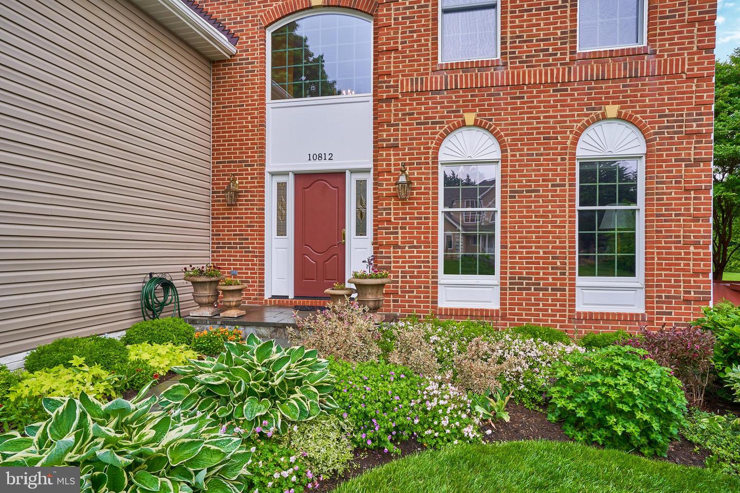 10812 CRIPPEN VALE CT, RESTON, Virginia 20194, 4 Bedrooms Bedrooms, ,2 BathroomsBathrooms,Residential,For sale,10812 CRIPPEN VALE CT,VAFX2285966 MLS # VAFX2285966