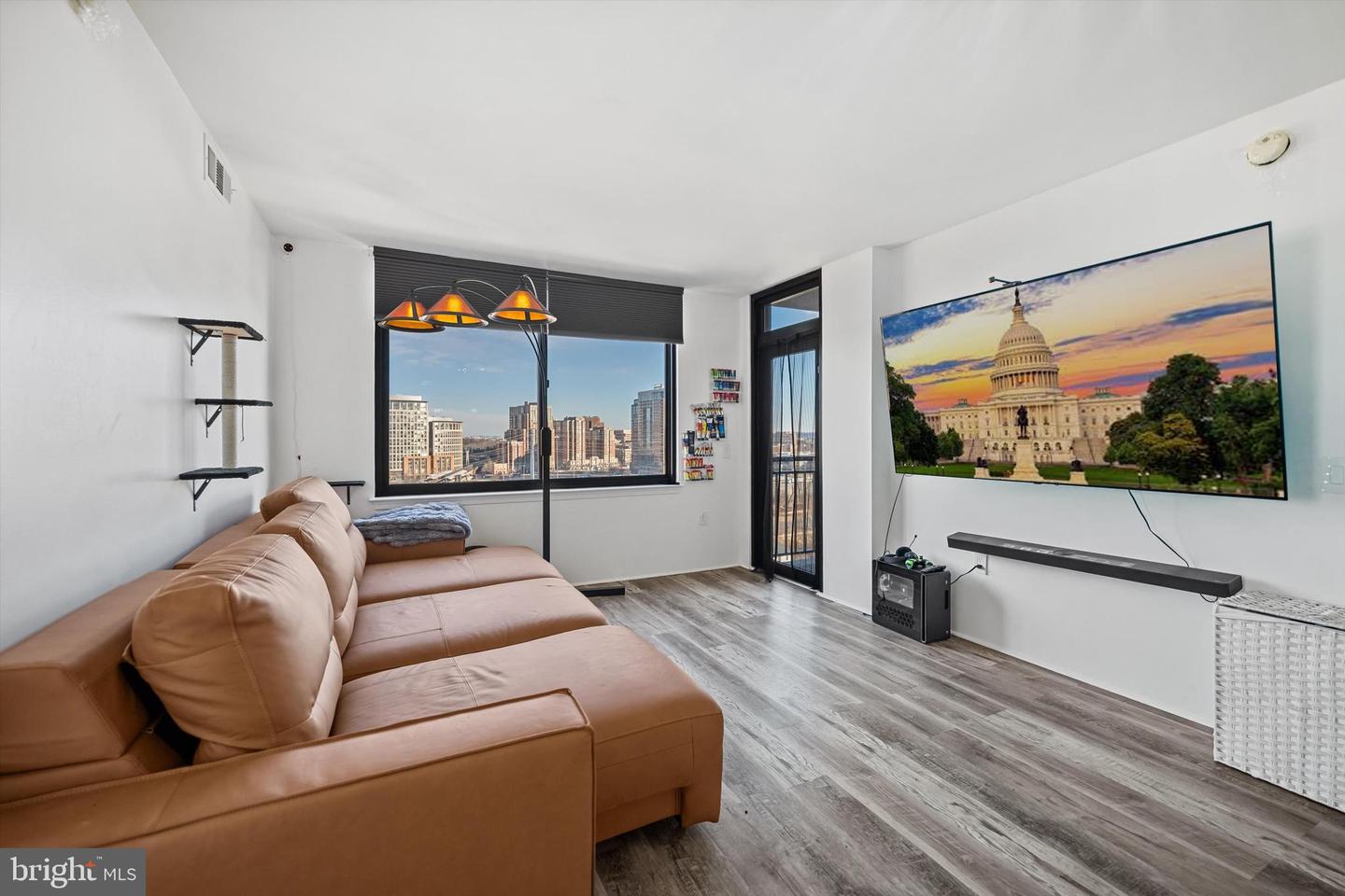 2451 MIDTOWN AVE #1501, ALEXANDRIA, Virginia 22303, 2 Bedrooms Bedrooms, ,2 BathroomsBathrooms,Residential,For sale,2451 MIDTOWN AVE #1501,VAFX2286000 MLS # VAFX2286000