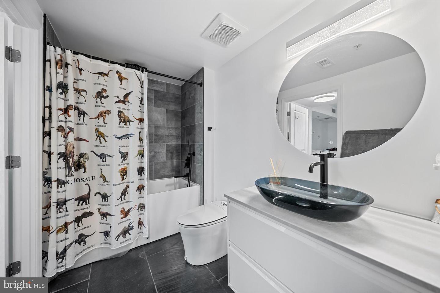 2451 MIDTOWN AVE #1501, ALEXANDRIA, Virginia 22303, 2 Bedrooms Bedrooms, ,2 BathroomsBathrooms,Residential,For sale,2451 MIDTOWN AVE #1501,VAFX2286000 MLS # VAFX2286000