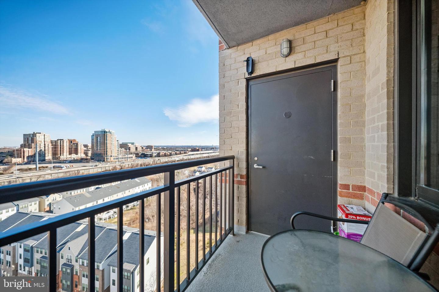 2451 MIDTOWN AVE #1501, ALEXANDRIA, Virginia 22303, 2 Bedrooms Bedrooms, ,2 BathroomsBathrooms,Residential,For sale,2451 MIDTOWN AVE #1501,VAFX2286000 MLS # VAFX2286000