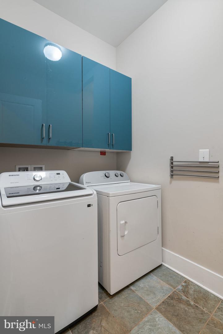 17021 SILVER ARROW DR, DUMFRIES, Virginia 22026, 4 Bedrooms Bedrooms, ,4 BathroomsBathrooms,Residential,For sale,17021 SILVER ARROW DR,VAPW2110778 MLS # VAPW2110778