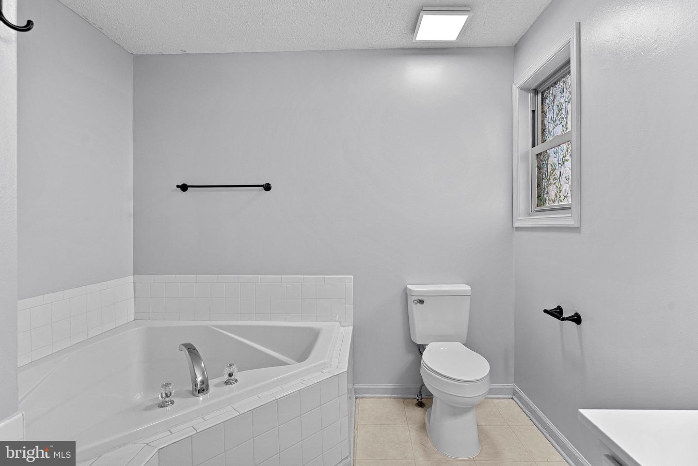 381 WINDY WAY, FRONT ROYAL, Virginia 22630, 5 Bedrooms Bedrooms, ,3 BathroomsBathrooms,Residential,For sale,381 WINDY WAY,VAWR2013160 MLS # VAWR2013160 381 WINDY WAY, FRONT ROYAL, Virginia 22630, 5 Bedrooms Bedrooms, ,3 BathroomsBathrooms,Residential,For sale,381 WINDY WAY,VAWR2013160 MLS # VAWR2013160