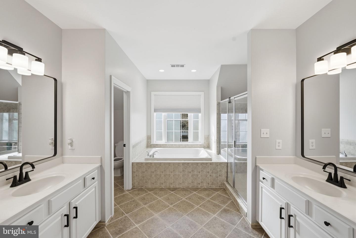 22773 HIGHCREST CIR, BRAMBLETON, Virginia 20148, 4 Bedrooms Bedrooms, ,4 BathroomsBathrooms,Residential,For sale,22773 HIGHCREST CIR,VALO2114220 MLS # VALO2114220