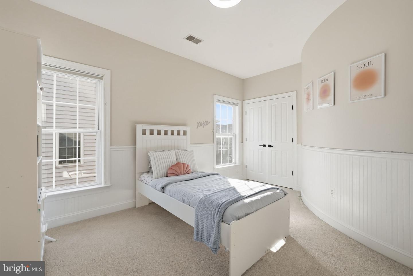 22773 HIGHCREST CIR, BRAMBLETON, Virginia 20148, 4 Bedrooms Bedrooms, ,4 BathroomsBathrooms,Residential,For sale,22773 HIGHCREST CIR,VALO2114220 MLS # VALO2114220