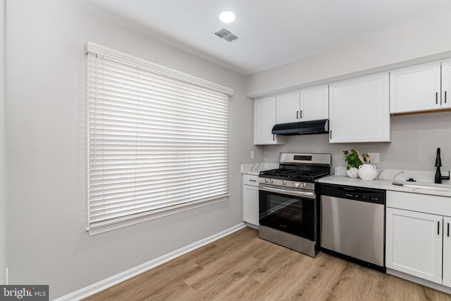 3604 FELMORE CT, WOODBRIDGE, Virginia 22193, 3 Bedrooms Bedrooms, ,1 BathroomBathrooms,Residential,For sale,3604 FELMORE CT,VAPW2110840 MLS # VAPW2110840