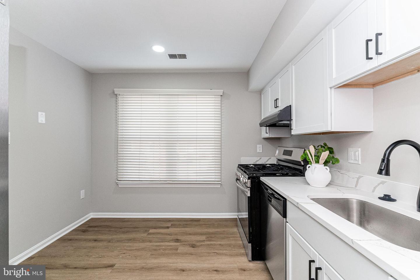 3604 FELMORE CT, WOODBRIDGE, Virginia 22193, 3 Bedrooms Bedrooms, ,1 BathroomBathrooms,Residential,For sale,3604 FELMORE CT,VAPW2110840 MLS # VAPW2110840