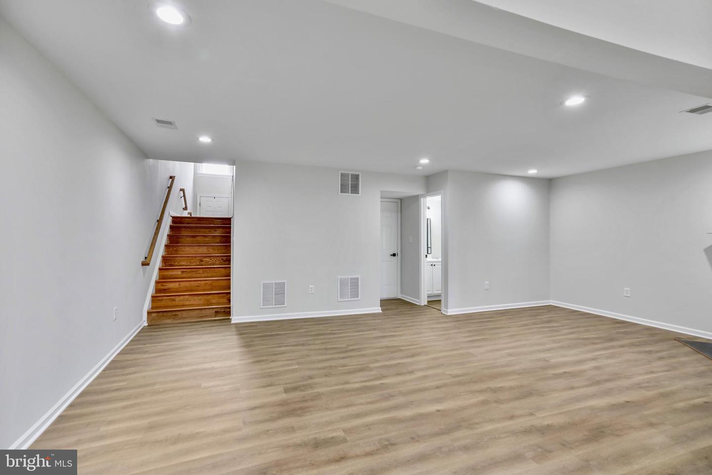 4565 GOSSAMER WAY, FAIRFAX, Virginia 22033, 3 Bedrooms Bedrooms, ,3 BathroomsBathrooms,Residential,For sale,4565 GOSSAMER WAY,VAFX2286616 MLS # VAFX2286616