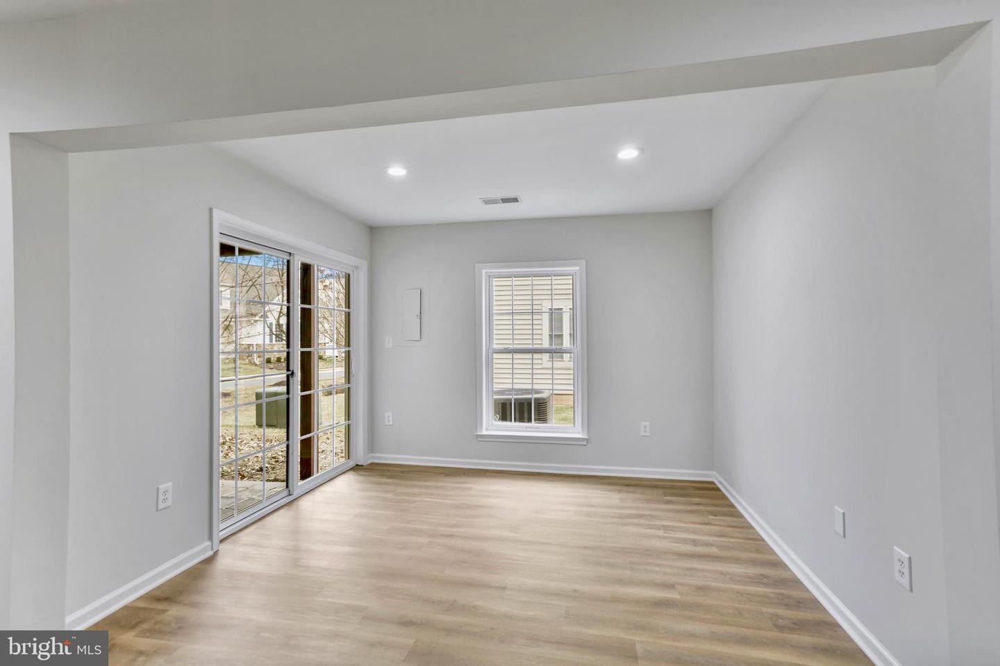 4565 GOSSAMER WAY, FAIRFAX, Virginia 22033, 3 Bedrooms Bedrooms, ,3 BathroomsBathrooms,Residential,For sale,4565 GOSSAMER WAY,VAFX2286616 MLS # VAFX2286616