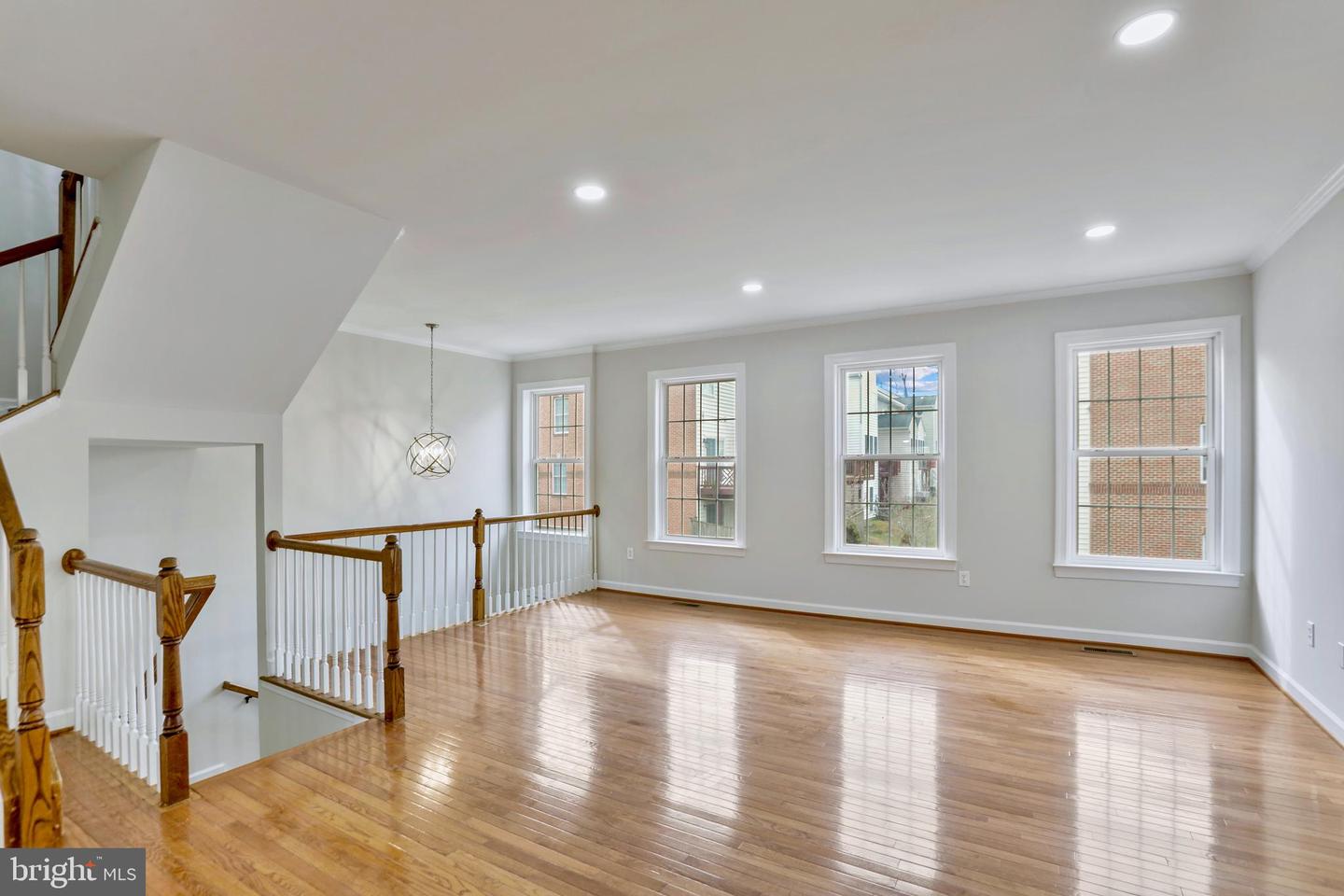 4565 GOSSAMER WAY, FAIRFAX, Virginia 22033, 3 Bedrooms Bedrooms, ,3 BathroomsBathrooms,Residential,For sale,4565 GOSSAMER WAY,VAFX2286616 MLS # VAFX2286616