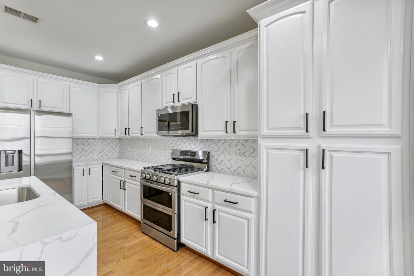 4565 GOSSAMER WAY, FAIRFAX, Virginia 22033, 3 Bedrooms Bedrooms, ,3 BathroomsBathrooms,Residential,For sale,4565 GOSSAMER WAY,VAFX2286616 MLS # VAFX2286616