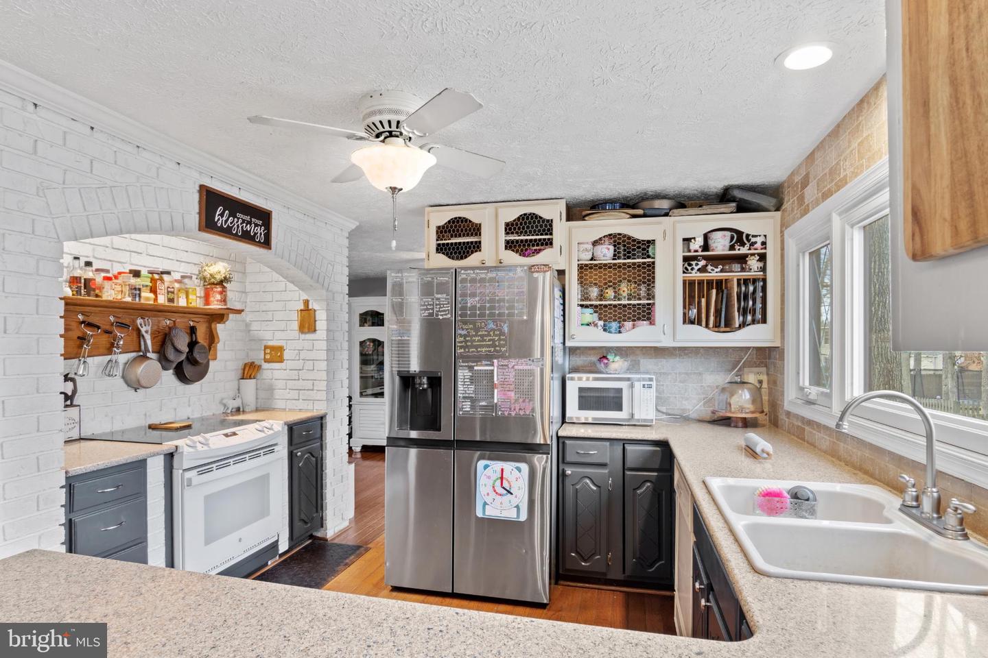 15500 LAUREL RIDGE RD, DUMFRIES, Virginia 22025, 3 Bedrooms Bedrooms, 8 Rooms Rooms,2 BathroomsBathrooms,Residential,For sale,15500 LAUREL RIDGE RD,VAPW2110866 MLS # VAPW2110866