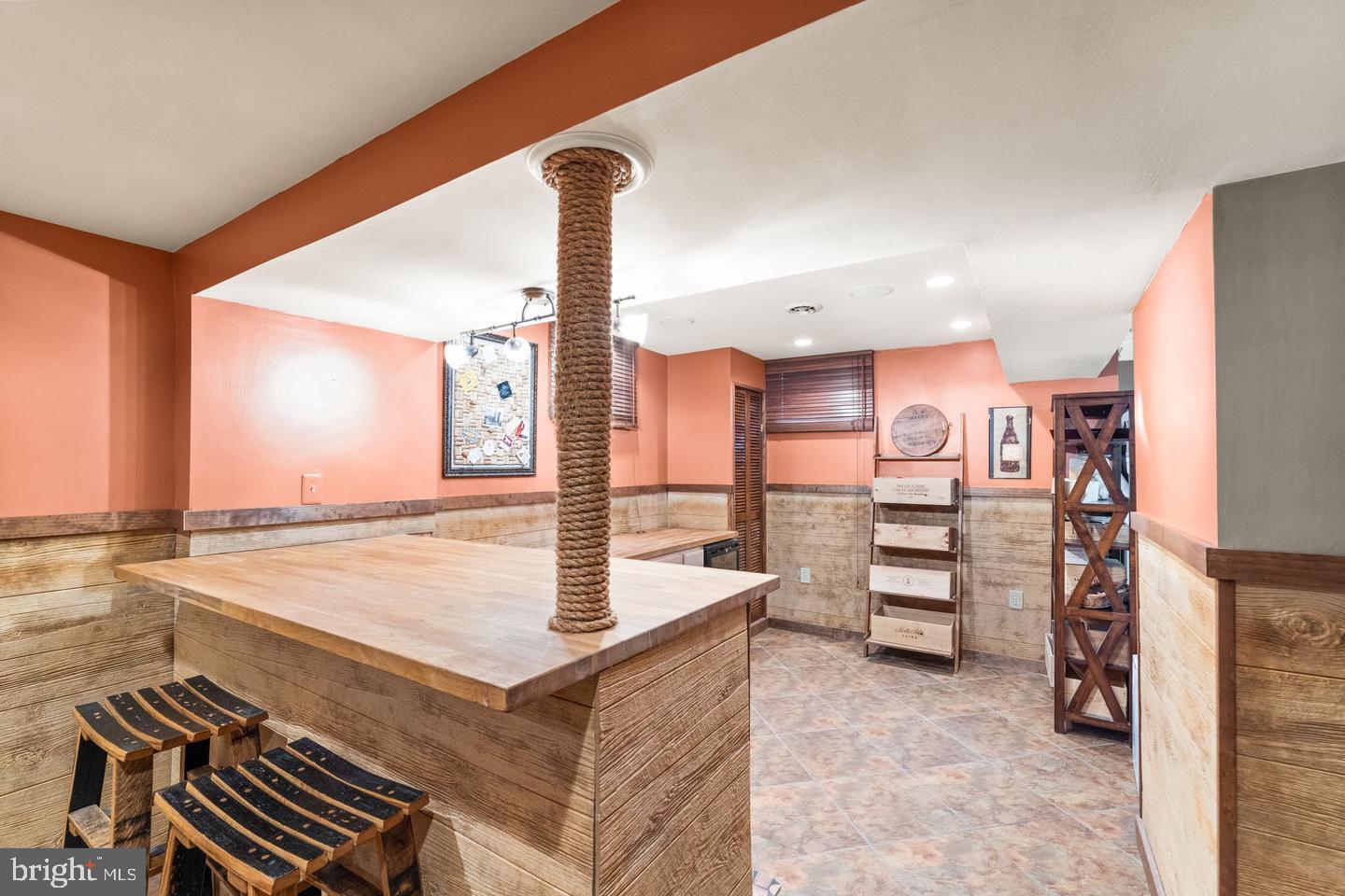 15500 LAUREL RIDGE RD, DUMFRIES, Virginia 22025, 3 Bedrooms Bedrooms, 8 Rooms Rooms,2 BathroomsBathrooms,Residential,For sale,15500 LAUREL RIDGE RD,VAPW2110866 MLS # VAPW2110866