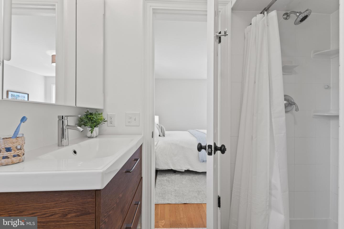 1130 CAMERON RD, ALEXANDRIA, Virginia 22308, 4 Bedrooms Bedrooms, ,3 BathroomsBathrooms,Residential,For sale,1130 CAMERON RD,VAFX2286736 MLS # VAFX2286736