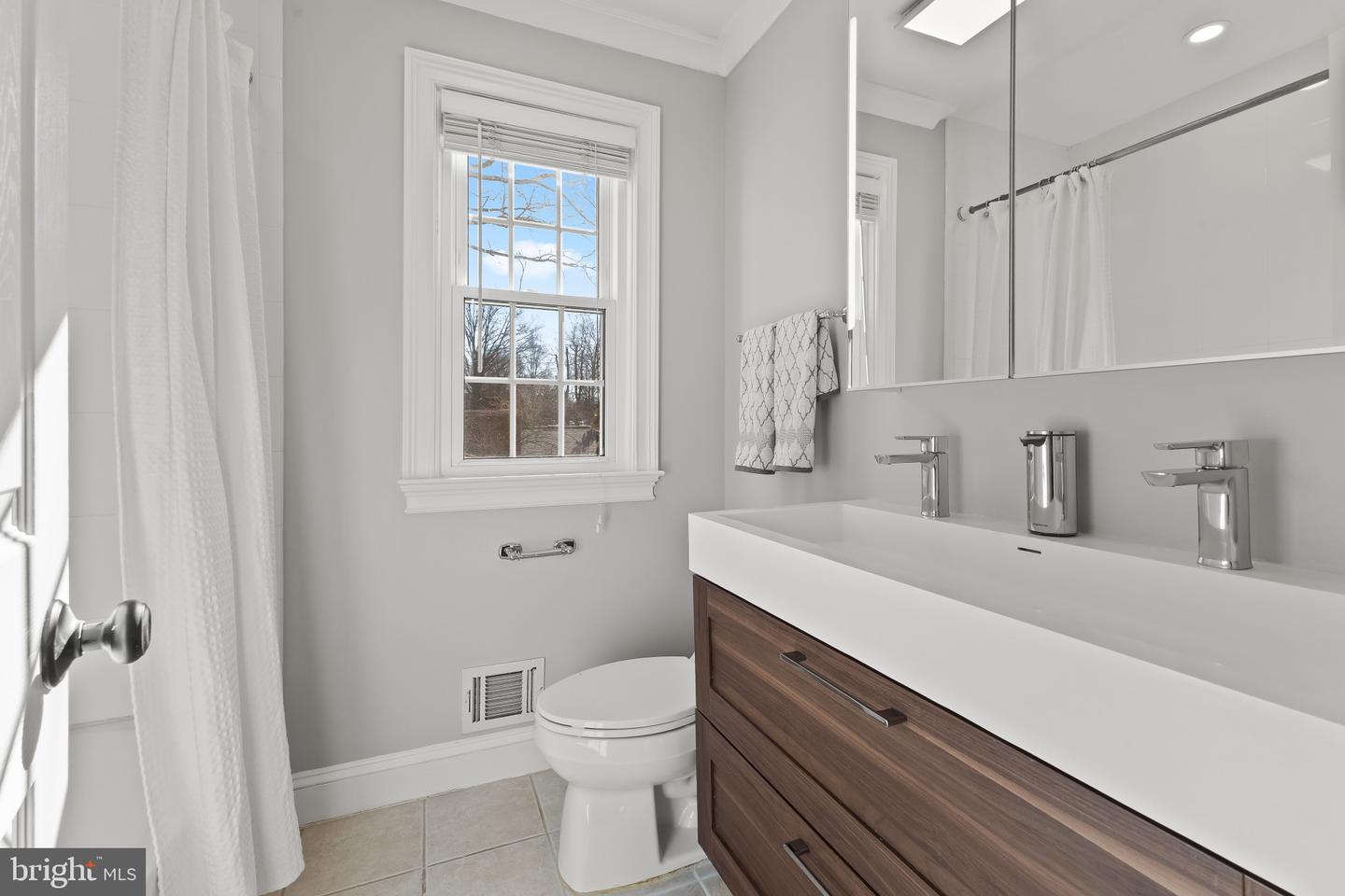 1130 CAMERON RD, ALEXANDRIA, Virginia 22308, 4 Bedrooms Bedrooms, ,3 BathroomsBathrooms,Residential,For sale,1130 CAMERON RD,VAFX2286736 MLS # VAFX2286736