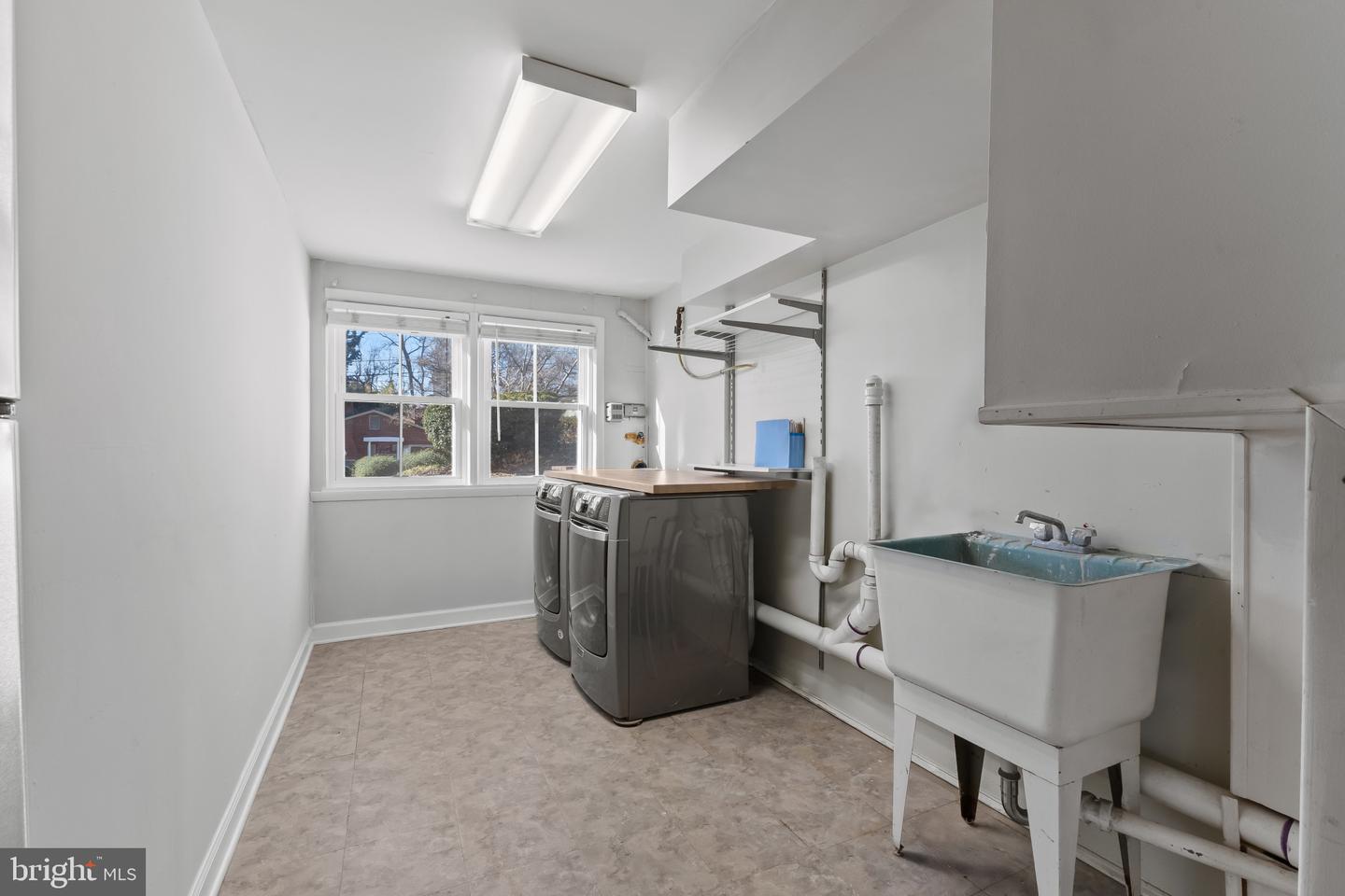 1130 CAMERON RD, ALEXANDRIA, Virginia 22308, 4 Bedrooms Bedrooms, ,3 BathroomsBathrooms,Residential,For sale,1130 CAMERON RD,VAFX2286736 MLS # VAFX2286736