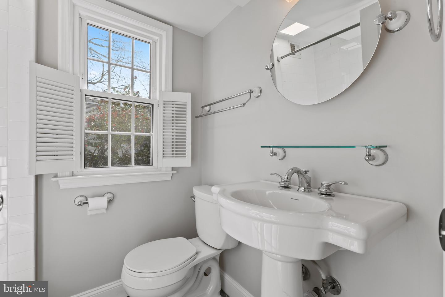 1130 CAMERON RD, ALEXANDRIA, Virginia 22308, 4 Bedrooms Bedrooms, ,3 BathroomsBathrooms,Residential,For sale,1130 CAMERON RD,VAFX2286736 MLS # VAFX2286736